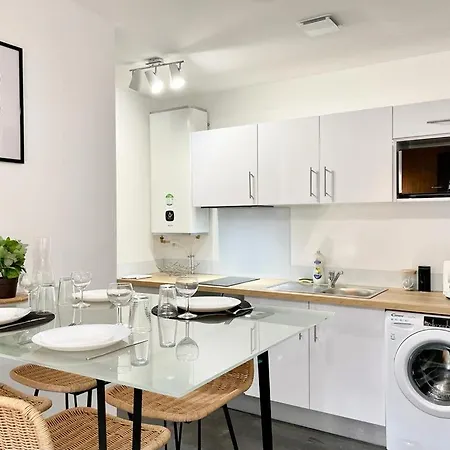 Apartment Le Tropical - Clim - Terrasse - Parking - Spacieux *