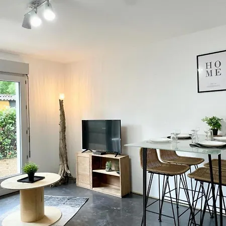 Lägenhet Le Tropical - Clim - Terrasse - Parking - Spacieux Mont-de-Marsan